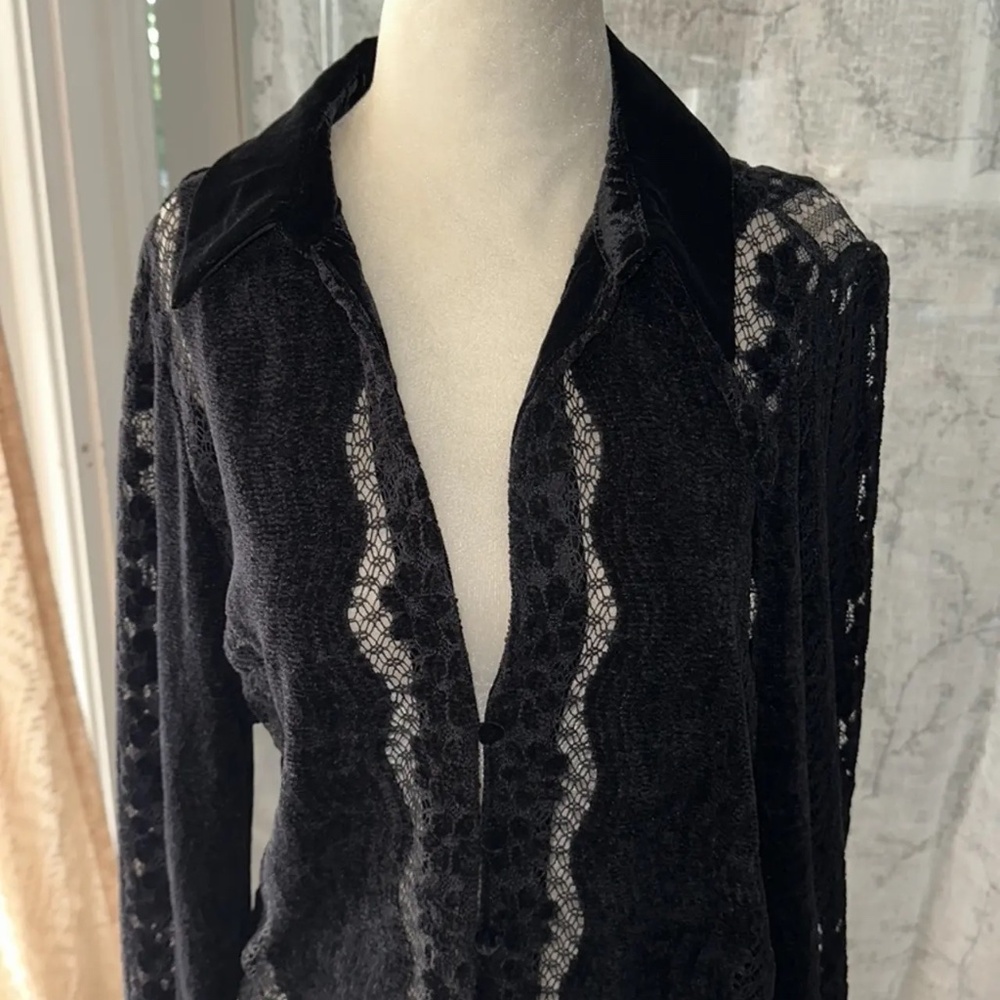 NWT Zara Black Velvet Burnout Button Front Blouse SZ S
